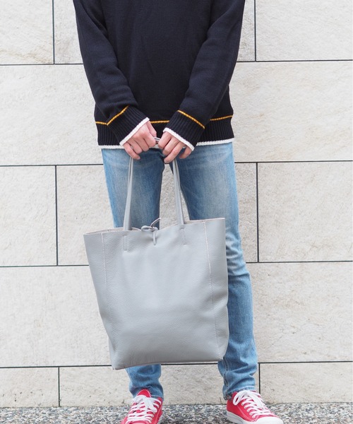 GUSCIO(グッシオ)の「【グッシオ メイドインイタリー】 レザートートバッグ 本革 カジュアル イタリア製 一枚革(トートバッグ・レディース・アイボリー/ブラック/グリーン/レッド/シルバー/シャンパン/ゴールド/グレー/オレンジ/ブラウン/エメラルド・FREE)」の16枚目の写真