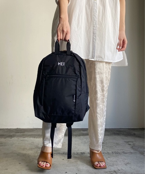 MEI（メイ）の「ST:MEI Trapezium Back Pack ノートパソコン対応　トラぺジウム バックパック（バックパック/リュック・レディース・ブラック/ベージュ/グリーン・FREE）」の2枚目の写真