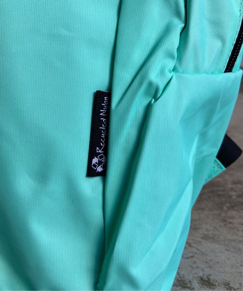 MEI（メイ）の「ST:MEI Trapezium Back Pack ノートパソコン対応　トラぺジウム バックパック（バックパック/リュック・レディース・ブラック/ベージュ/グリーン・FREE）」の9枚目の写真