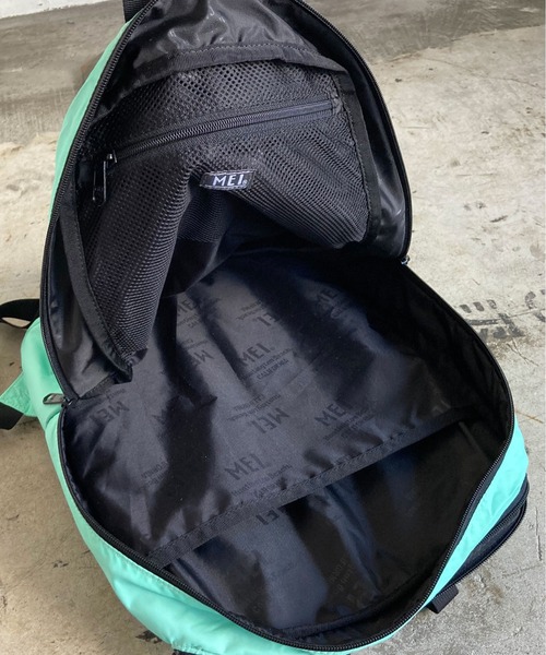 MEI（メイ）の「ST:MEI Trapezium Back Pack ノートパソコン対応　トラぺジウム バックパック（バックパック/リュック・レディース・ブラック/ベージュ/グリーン・FREE）」の5枚目の写真