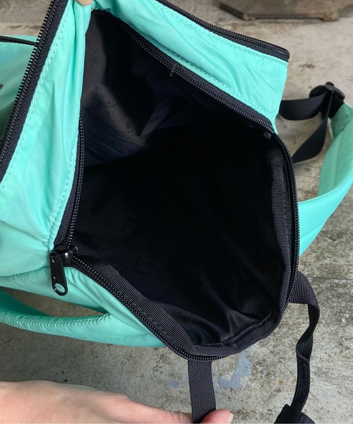 MEI（メイ）の「ST:MEI Trapezium Back Pack ノートパソコン対応　トラぺジウム バックパック（バックパック/リュック・レディース・ブラック/ベージュ/グリーン・FREE）」の13枚目の写真