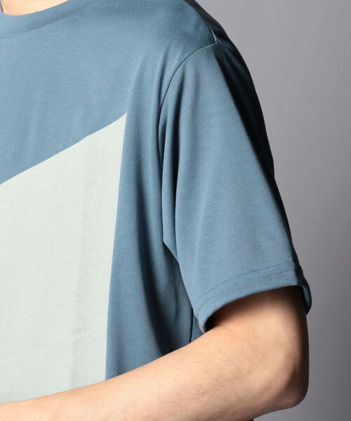 DESCENTE(デサント)の「【DESCENTE ddd/デサント ディーディーディー】DHURJA66 WALK T-SHIRT Tシャツ(Tシャツ/カットソー・メンズ・グレイッシュブルー/ベージュ/ブラウン・M/L)」の14枚目の写真