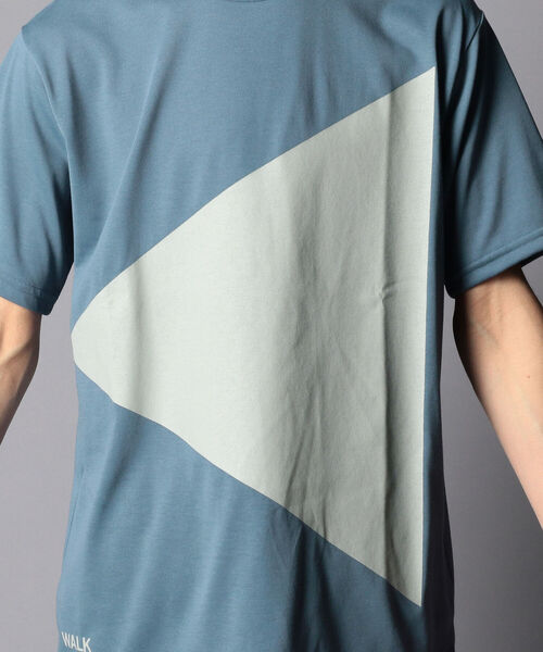 DESCENTE(デサント)の「【DESCENTE ddd/デサント ディーディーディー】DHURJA66 WALK T-SHIRT Tシャツ(Tシャツ/カットソー・メンズ・グレイッシュブルー/ベージュ/ブラウン・M/L)」の12枚目の写真