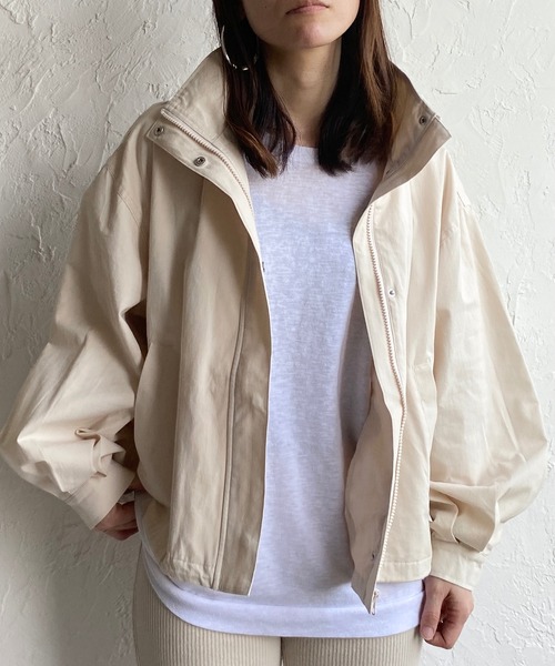 She's Closet(シーズクローゼット)の「ボリュームスリーブマウンテンパーカー(マウンテンパーカー・レディース・ベージュ/カーキ/アイボリー・FREE)」の3枚目の写真