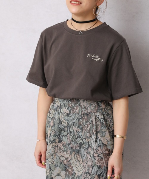 ap retro（アプレトロ）の「Backレタリングプリント半袖Tシャツ【ZOZO限定アイテム】（Tシャツ/カットソー・レディース・オフホワイト/チャコールグレー・FREE）」の16枚目の写真