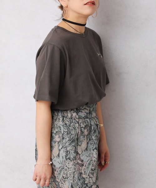 ap retro（アプレトロ）の「Backレタリングプリント半袖Tシャツ【ZOZO限定アイテム】（Tシャツ/カットソー・レディース・オフホワイト/チャコールグレー・FREE）」の18枚目の写真