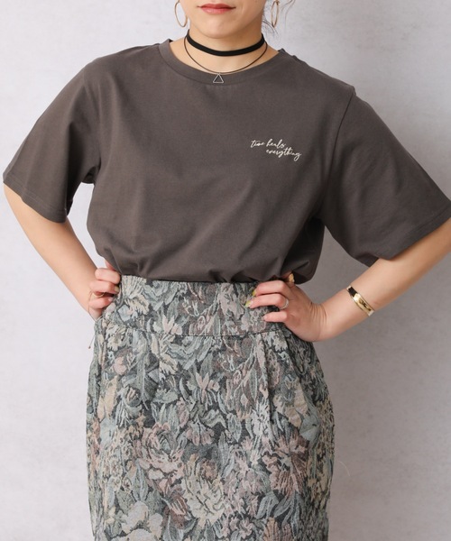 ap retro（アプレトロ）の「Backレタリングプリント半袖Tシャツ【ZOZO限定アイテム】（Tシャツ/カットソー・レディース・オフホワイト/チャコールグレー・FREE）」の15枚目の写真