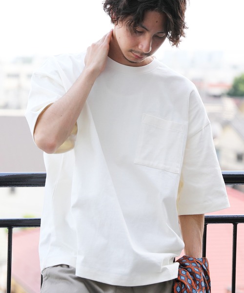 ８(eight)（エイト）の「10.2ozヘビーウェイトビッグＴシャツ（Tシャツ/カットソー・メンズ・オフホワイト/アイボリー/ブラック/オートミール/グレー/ピンク/グレイッシュベージュ/イエロー/サックスブルー/ラベンダー・MEDIUM/X-LARGE/LARGE）」の3枚目の写真