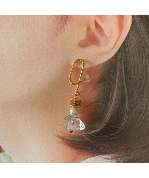 tone(トーン)の「【-lensa-】レックオパールとパールビーズの神秘的ピアス(MA)(ピアス(両耳用)・レディース・ゴールド・FREE)」の4枚目の写真