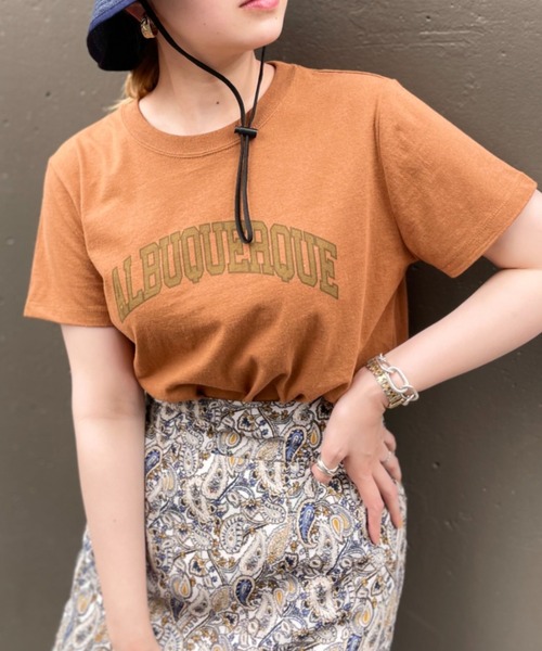 CIAOPANIC（チャオパニック）の「ECORICH"ALBUQUERQUE"Tee/ロゴプリントTシャツ（Tシャツ/カットソー・レディース・チャコールグレー/アイボリー/キャメル・FREE）」の3枚目の写真