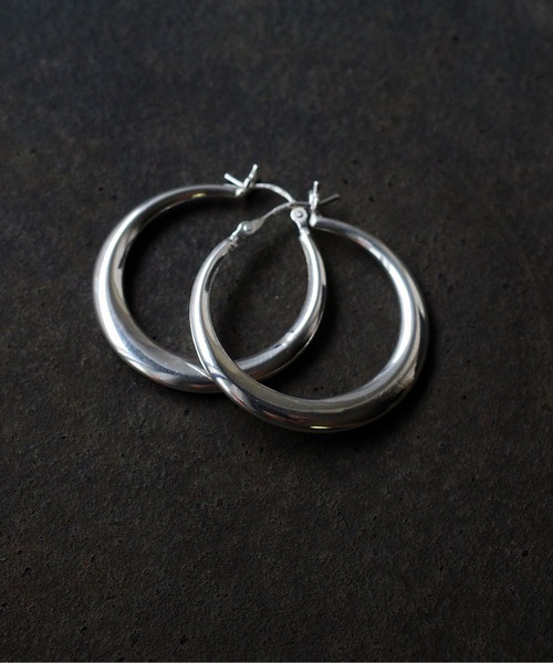 SIGNAL（シグナル）の「【SIGNAL/シグナル】silver925 Hoop Pierce 28mm/ シルバー925 フープピアス（ピアス（両耳用）・レディース・シルバー・FREE）」の2枚目の写真