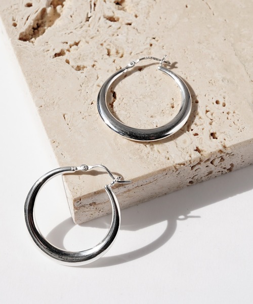 SIGNAL（シグナル）の「【SIGNAL/シグナル】silver925 Hoop Pierce 28mm/ シルバー925 フープピアス（ピアス（両耳用）・レディース・シルバー・FREE）」の10枚目の写真
