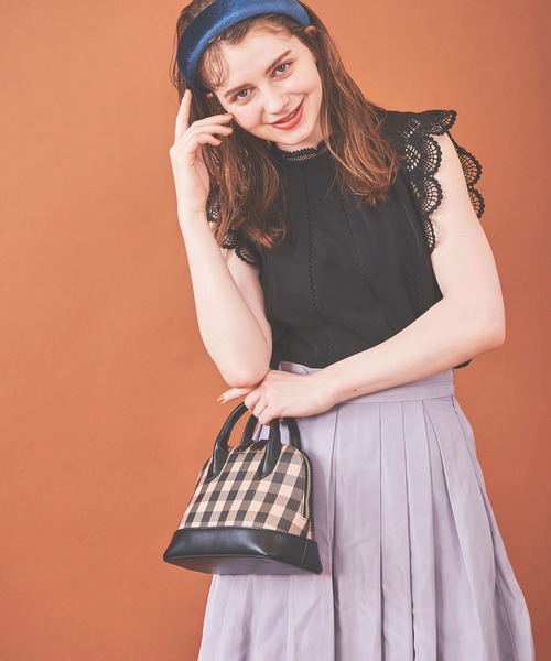 31 Sons de mode（トランテアン　ソン　ドゥ　モード）の「チェックミニショルダーバッグ（ショルダーバッグ・レディース・レッド/ブラック・FREE）」の13枚目の写真