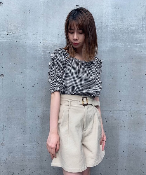 ADIRA（アディラ）の「ベーシックショートパンツ（その他パンツ・レディース・キャメル/ベージュ・MEDIUM）」の3枚目の写真