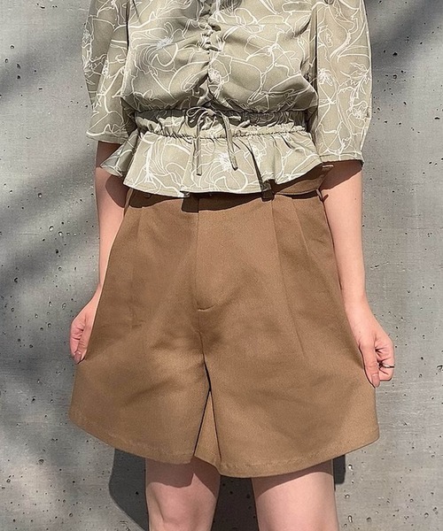 ADIRA（アディラ）の「ベーシックショートパンツ（その他パンツ・レディース・キャメル/ベージュ・MEDIUM）」の9枚目の写真