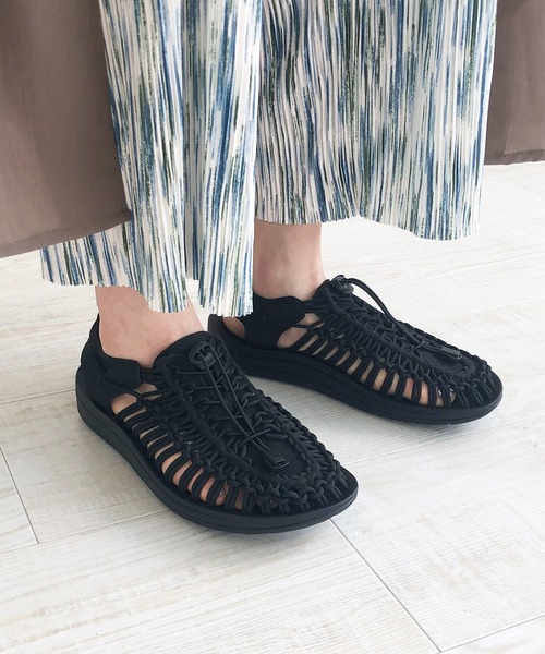 210nouve（トゥージュヌーブ）の「コードストラップデザインスピンドルサンダル（サンダル・レディース・カーキ/ブラック/ホワイト/ベージュ・38/39/37/36）」の2枚目の写真