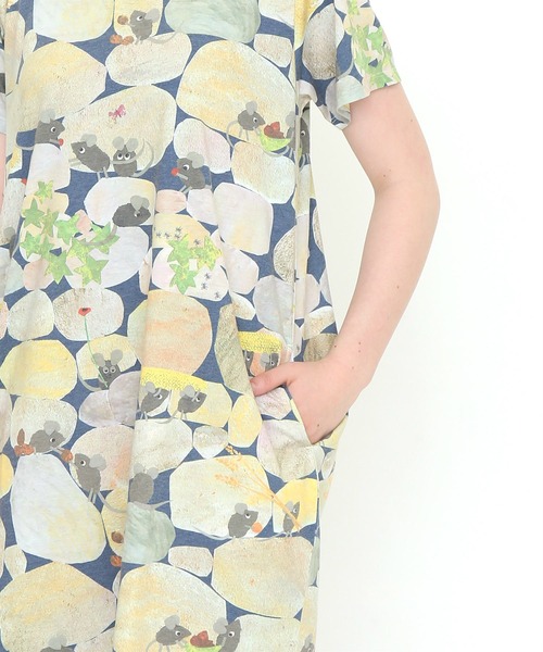 Design Tshirts Store graniph(デザイン ティーシャツ ストア グラニフ)の「フレデリックストーンズ (レオレオニ) |コラボコクーンワンピース(ワンピース・レディース・ベージュ・FREE)」の6枚目の写真