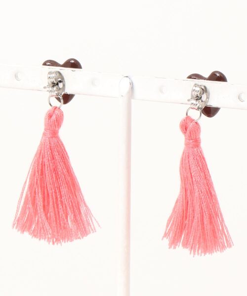 tone(トーン)の「【atelier*mio】ハートとタッセル pierce(ピアス(両耳用)・レディース・グレー系その他/ブラウン系その他/ブラウン系その他2/イエロー系その他/イエロー系その他2/イエロー系その他3/イエロー系その他4・FREE)」の8枚目の写真