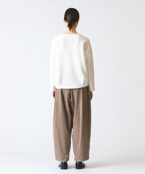 mizuiroind（ミズイロインド）の「mizuiro ind　ワッフルパターンクルーネックカーディガン（カーディガン/ボレロ・レディース・ブラック/オフホワイト/ネイビー・FREE）」の14枚目の写真