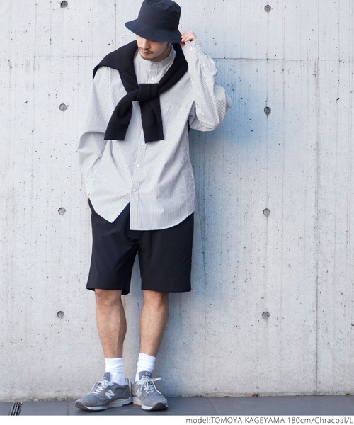 coca（coca）（コカ）の「メンズ バンドカラールーズシルエットストライプシャツ（シャツ/ブラウス・メンズ・チャコールグレー/ブルー・M/L/XL）」の10枚目の写真