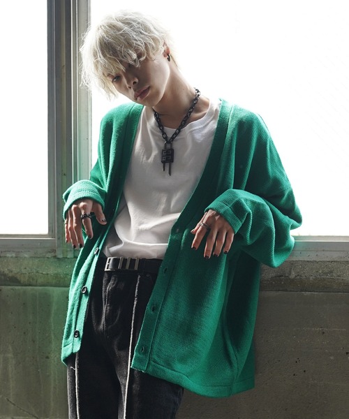 G.O.C(ジーオーシー)の「ルーズ シルエット ニット カーディガン(カーディガン/ボレロ・メンズ・ホワイト/ブラック/モカ/ブルー系その他/ワイン/グレイッシュベージュ/マスタード/パープル/グリーン・MEDIUM/LARGE)」の5枚目の写真