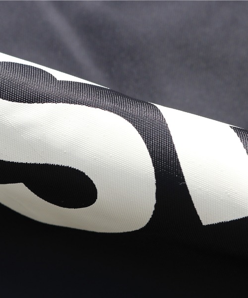 FOG ESSENTIALS(エフオージーエッセンシャルズ)の「ESSENTIALS/エッセンシャルズ FOG NYLON HOODIE JACKET フードコーチジャケット バックロゴプリント ナイロンジャケット ビッグシルエット(ナイロンジャケット・メンズ・ブラック・S/M)」の15枚目の写真