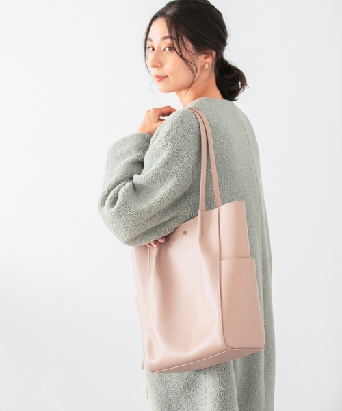 LEPSIM(レプシィム)の「【驚くほど、かるーーーい】A4トートバッグ【WEB限定】 958456(トートバッグ・レディース・ブラック/ブラウン/ベージュ系その他・ONE SIZE)」の2枚目の写真