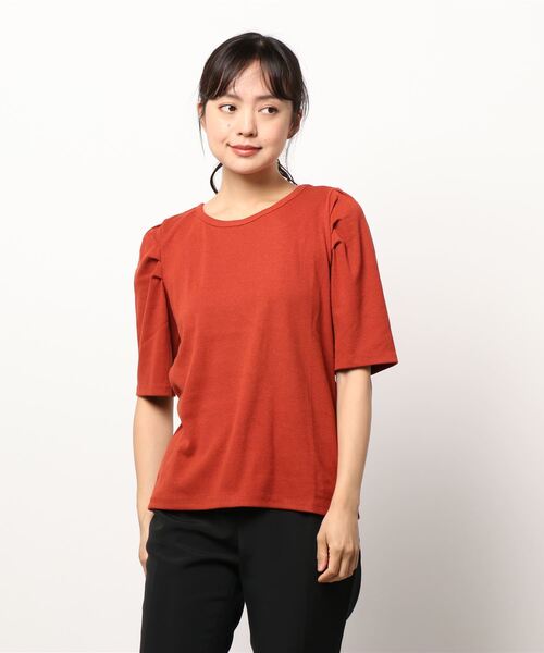 Te chichi TERRASSE（テチチテラス）の「パワーショルダーTシャツ（Tシャツ/カットソー・レディース・ブラック/ベージュ/オレンジ/キナリ・ﾌﾘ-）」の4枚目の写真