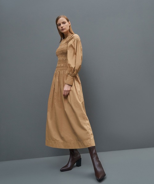 CHARLES & KEITH(チャールズ & キース)の「スランテッドブロックヒール アンクルブーツ / Slanted Block Heel Ankle Boots(ブーツ・レディース・ブラック/ダークブラウン/オフホワイト・23cm/23.5cm/24.5cm/25cm/25.5cm/22.5cm)」の19枚目の写真