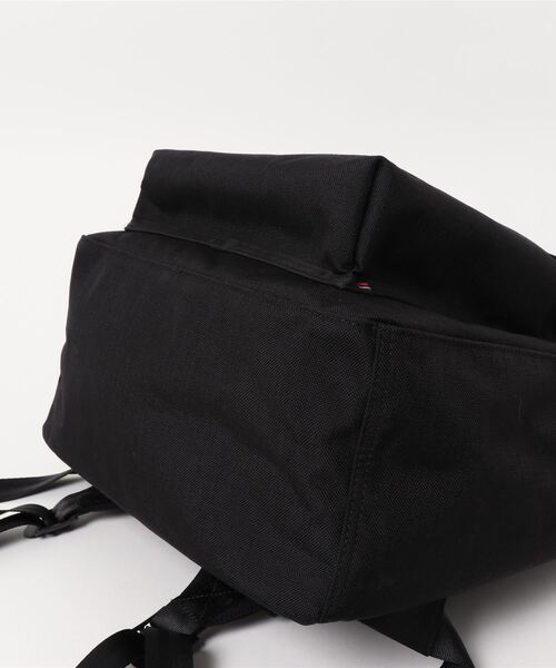 PORTER CLASSIC（ポータークラシック）の「【Porter Classic / ポータークラシック】 NEWTON DAY PACK L（バックパック/リュック・メンズ・ブラック/ネイビー・FREE）」の6枚目の写真