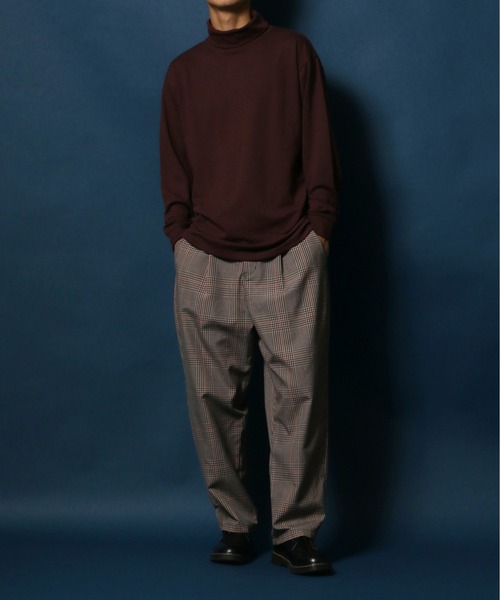 ANPAS（アンパス）の「Eco Ponte Fabric Turtleneck Shirt/エコポンチ タートルネックシャツ ハイネックシャツ（Tシャツ/カットソー・メンズ・グレイッシュベージュ/ホワイト/ワイン/スミクロ・L/M）」の11枚目の写真