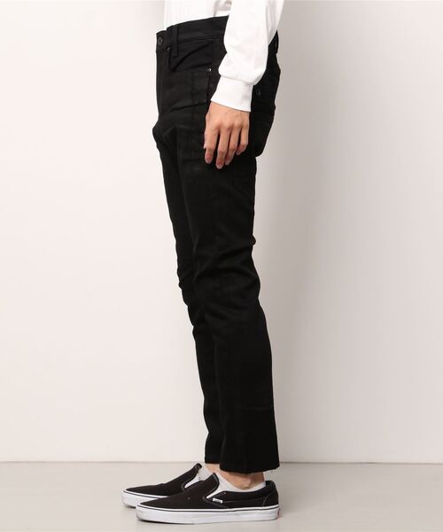 G-STAR（ジースター）の「D-STAQ 3D SLIM JEANS/スリムテーパード（デニムパンツ・メンズ・ダークブラック・27/30/28/30/29/30/32/32/27/32/36/32/31/30/31/32/29/32/33/30/30/32/34/32/28/32/26/30/34/30/30/30/33/32/32/30）」の3枚目の写真