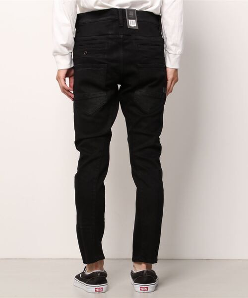 G-STAR（ジースター）の「D-STAQ 3D SLIM JEANS/スリムテーパード（デニムパンツ・メンズ・ダークブラック・27/30/28/30/29/30/32/32/27/32/36/32/31/30/31/32/29/32/33/30/30/32/34/32/28/32/26/30/34/30/30/30/33/32/32/30）」の4枚目の写真