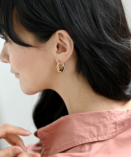 colleca la(コレカラ)の「クロワッサンフープピアス(ピアス(両耳用)・レディース・シルバー/ゴールド・フリ-)」の10枚目の写真