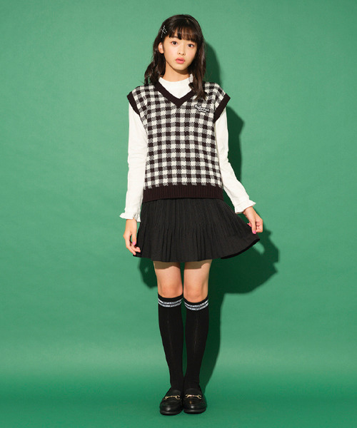by LOVEiT(バイラビット)の「マルチプリーツスカパン(その他パンツ・キッズ・キナリ/エメラルド/ブラック/グリーン/ピンク・150cm/130cm/140cm/160cm/120cm)」の3枚目の写真