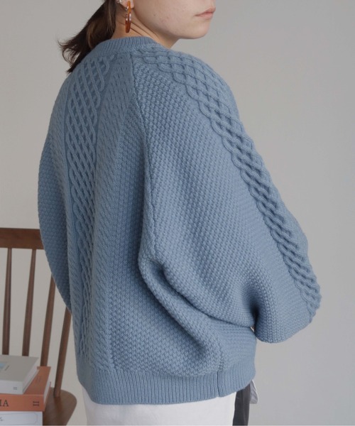 HER CLOSET（ハークローゼット）の「【shemoshelly】WEB限定バルキーラグランケーブルニット（ニット/セーター・レディース・アイボリー/マスタード/レッド/カーキ/ブルー・M）」の7枚目の写真