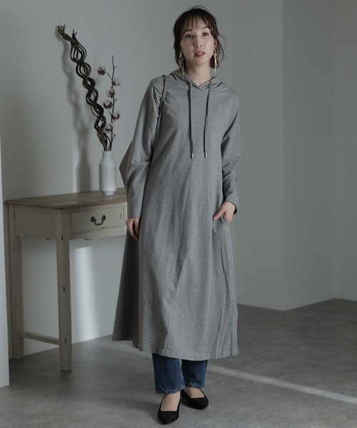 ElegChic(エレグシック)の「ミニ裏毛リラクシングワンピース(ワンピース・レディース・チャコールグレー/杢グレー・L/XXL/4L)」の10枚目の写真