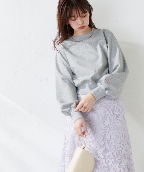 natural couture（ナチュラルクチュール）の「袖口刺繍コンパクト裏毛プルオーバー（Tシャツ/カットソー・レディース・オフホワイト/スミクロ/ライトグレー/レッド・FREE）」の18枚目の写真