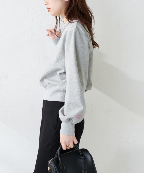 natural couture（ナチュラルクチュール）の「袖口刺繍コンパクト裏毛プルオーバー（Tシャツ/カットソー・レディース・オフホワイト/スミクロ/ライトグレー/レッド・FREE）」の21枚目の写真