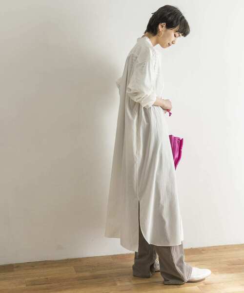 URBAN RESEARCH（アーバンリサーチ）の「フリルカラーシャツワンピース（ワンピース・レディース・ホワイト/グリーン系その他/ブルー系その他・FREE）」の8枚目の写真