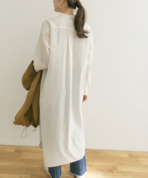 URBAN RESEARCH（アーバンリサーチ）の「フリルカラーシャツワンピース（ワンピース・レディース・ホワイト/グリーン系その他/ブルー系その他・FREE）」の12枚目の写真