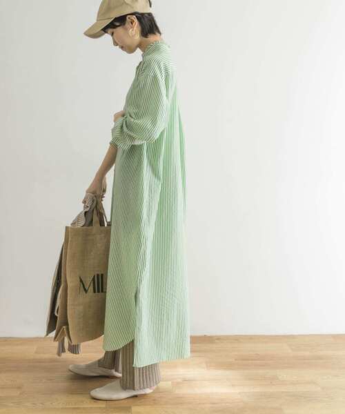 URBAN RESEARCH（アーバンリサーチ）の「フリルカラーシャツワンピース（ワンピース・レディース・ホワイト/グリーン系その他/ブルー系その他・FREE）」の20枚目の写真