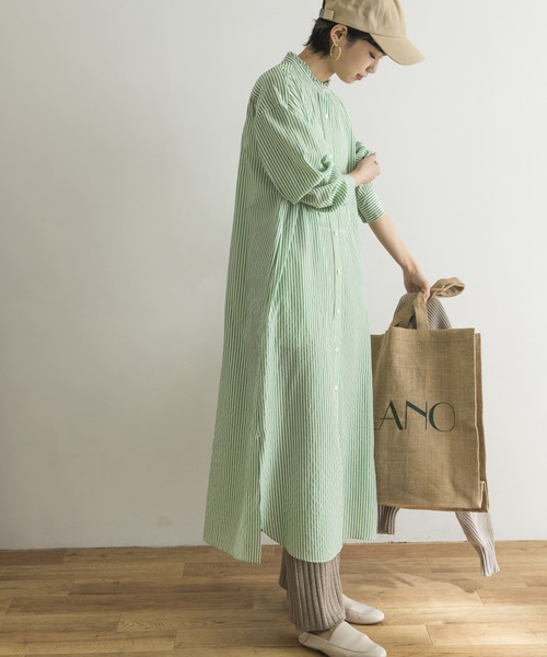 URBAN RESEARCH（アーバンリサーチ）の「フリルカラーシャツワンピース（ワンピース・レディース・ホワイト/グリーン系その他/ブルー系その他・FREE）」の21枚目の写真