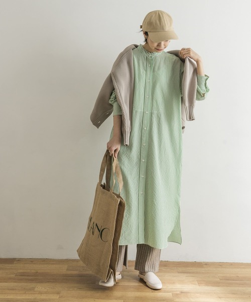 URBAN RESEARCH（アーバンリサーチ）の「フリルカラーシャツワンピース（ワンピース・レディース・ホワイト/グリーン系その他/ブルー系その他・FREE）」の22枚目の写真