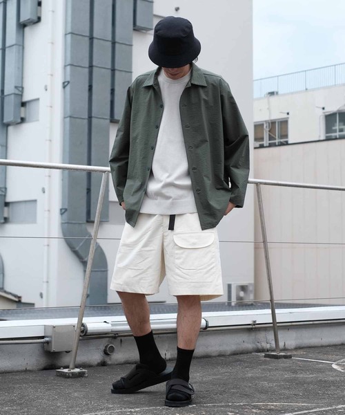DESCENTE PAUSE(デサントポーズ)の「【デサントPAUSE】ユーティリティシャツ / UTILITY SHIRT 薄手 撥水 ストレッチ(シャツ/ブラウス・メンズ・ブラック/モスグリーン/ベージュ/ホワイト・X-LARGE/SMALL/MEDIUM/LARGE)」の5枚目の写真