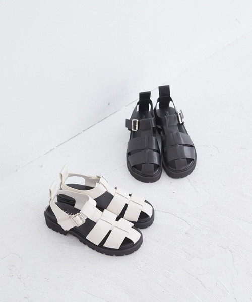 BAYFLOW（ベイフロー）の「グルカサンダル（サンダル・レディース・ブラック/アイボリー・MEDIUM/LARGE）」の3枚目の写真