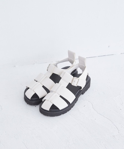 BAYFLOW（ベイフロー）の「グルカサンダル（サンダル・レディース・ブラック/アイボリー・MEDIUM/LARGE）」の4枚目の写真