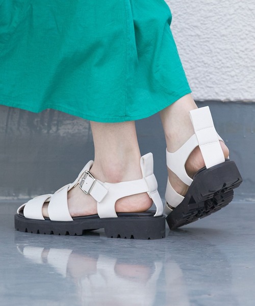 BAYFLOW（ベイフロー）の「グルカサンダル（サンダル・レディース・ブラック/アイボリー・MEDIUM/LARGE）」の7枚目の写真