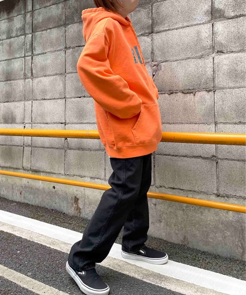 NO NEED(ノーニード)の「スリムフィットブラックデニム(デニムパンツ・メンズ・ブラック・LL/M/L)」の16枚目の写真