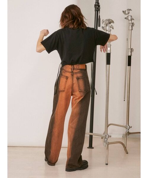 EVRIS（エヴリス）の「【ハイウエスト】バイカラーブリーチワイドパンツ（デニムパンツ・レディース・オレンジ/インディゴブルー・SMALL/MEDIUM）」の4枚目の写真